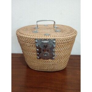 Vintage Wicker Straw Handbag Basket Silver Metal handle & Ornate Silver Closure